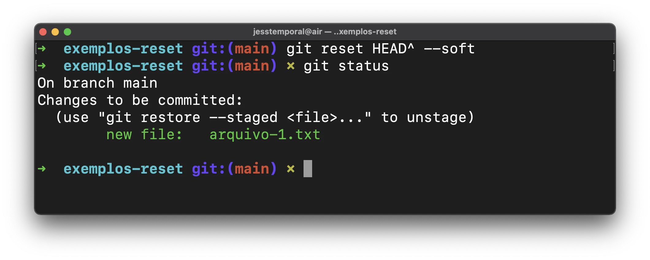 captura de tela mostrando o resultado do comando git reset HEAD^ --soft